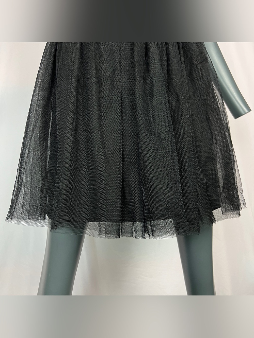 Black Knee Length Pleated Tulle Skirt - Picture 3 of 4